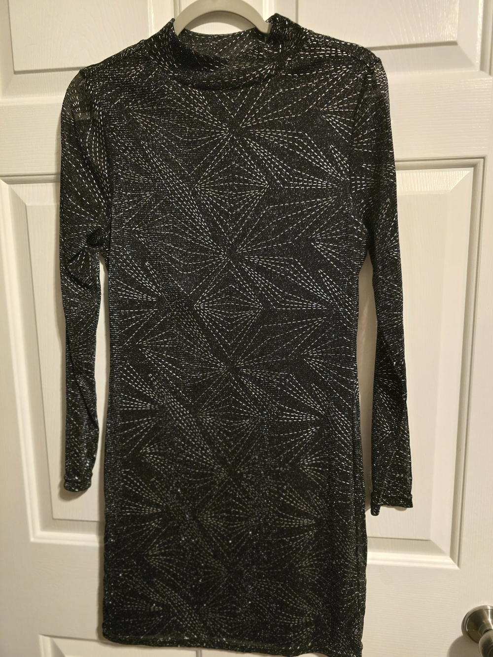 VENUS Black Long-Sleeve Sparkle Bodycon Dress